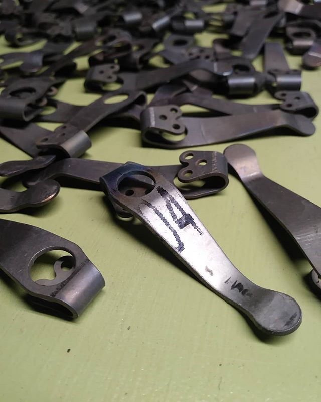Titanium Alloy Knife Holder Pocket — view 2